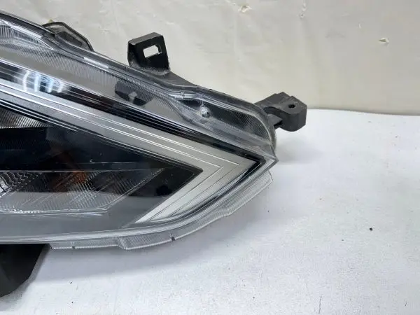 ALL TABS 2016 2017 2018 2019 NISSAN SENTRA HALOGEN FRONT RIGHT OEM HEADLIGHT - Image 3