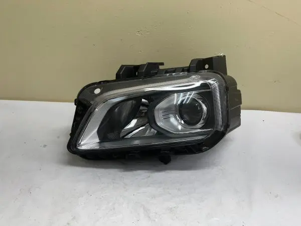 92101-J9020 NICE 2018 2019 2020 2021 HYUNDAI KONA FRONT LEFT OEM HEADLIGHT