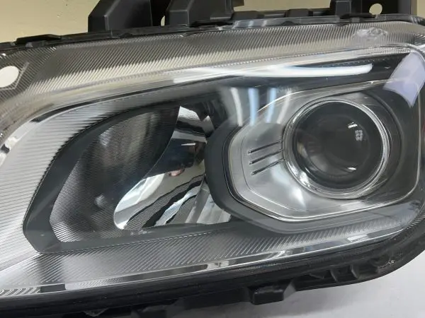 92101-J9020 NICE 2018 2019 2020 2021 HYUNDAI KONA FRONT LEFT OEM HEADLIGHT - Image 5