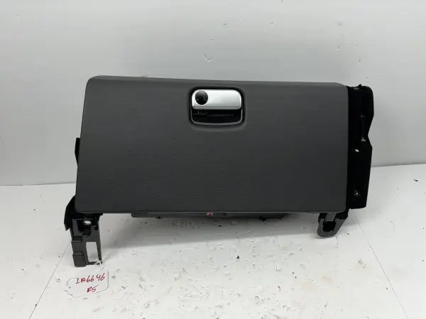 OEM PORSCHE CLOVE BOX 2016-2021 2022 2023 718 Boxster 911 Cayman 99155220416dk4 - Image 2