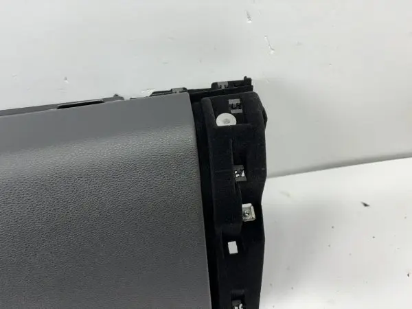 OEM PORSCHE CLOVE BOX 2016-2021 2022 2023 718 Boxster 911 Cayman 99155220416dk4 - Image 4