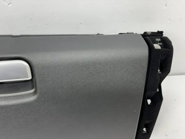 OEM PORSCHE CLOVE BOX 2016-2021 2022 2023 718 Boxster 911 Cayman 99155220416dk4 - Image 5