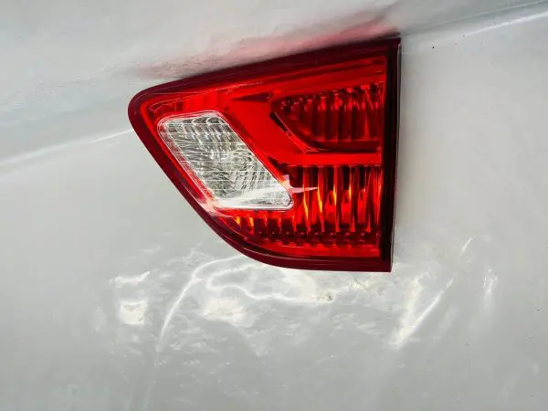 2017 2018 2019 NISSAN PATHFINDER HALOGEN REAR RIGHT INNER OEM TAIL LIGHT - Image 2