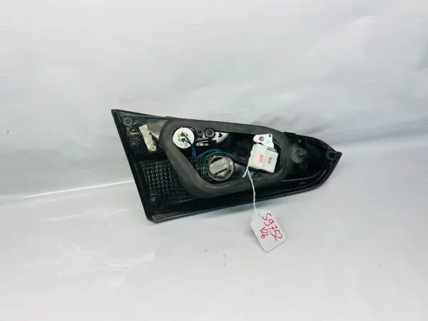 92404-A70 2014 2015 2016 KIA FORTE REAR RIGHT INNER OEM TAIL LIGHT - Image 9