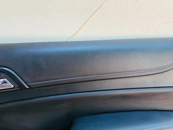 2015 2016 2017 2018 2019 GMC YUKON TAHOE FRONT RIGHT OEM INTERIOR DOOR PANEL - Image 3