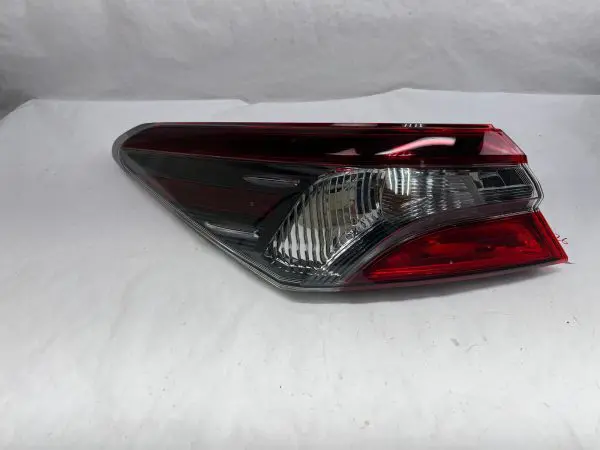 2018-2022 2023 2024 toyota camry dark trd halogen led rear left oem tail light - Image 2