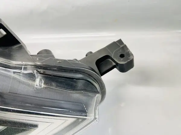 2016 2017 2018 2019 NISSAN SENTRA HALOGEN FRONT RIGHT OEM HEADLIGHT - Image 4
