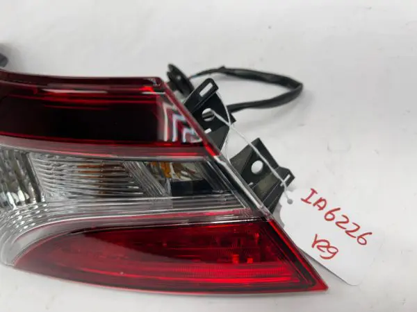2018-2022 2023 2024 toyota camry dark trd halogen led rear left oem tail light - Image 5