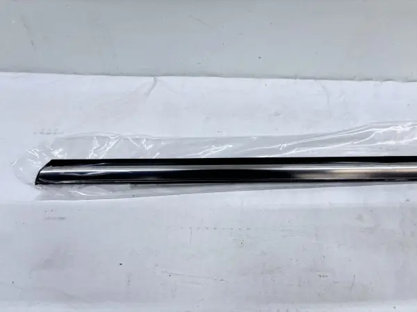 OEM 2013-2016 2017 2018 Nissan Altima rear right door belt molding 828203ta0a - Image 5