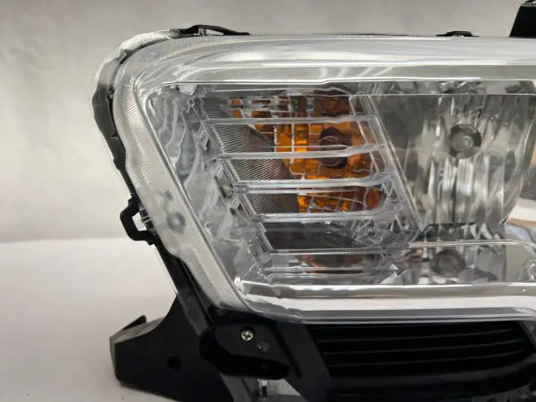 2016 2017 2018 2019 2020 2021 2022 toyota tacoma halogen front left oem headligh - Image 12