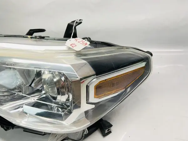 TABS 2016 2017 2018 2019 2020 2021 2022 TOYOTA TACOMA HALOGEN LEFT OEM HEADLIGHT - Image 3