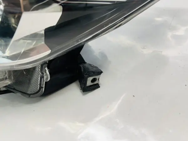TABS 2016 2017 2018 2019 2020 2021 2022 TOYOTA TACOMA HALOGEN LEFT OEM HEADLIGHT - Image 4