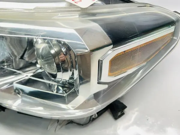 TABS 2016 2017 2018 2019 2020 2021 2022 TOYOTA TACOMA HALOGEN LEFT OEM HEADLIGHT - Image 7