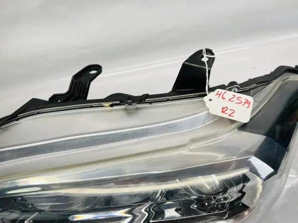 TABS 2016 2017 2018 2019 2020 2021 2022 TOYOTA TACOMA HALOGEN LEFT OEM HEADLIGHT - Image 9