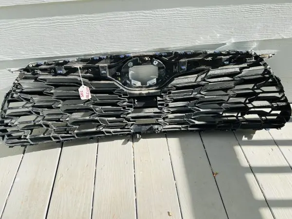 2020 2021 2022 2023 TOYOTA HIGHLANDER CHROME FRONT OEM GRILLE 53111OE250 - Image 14