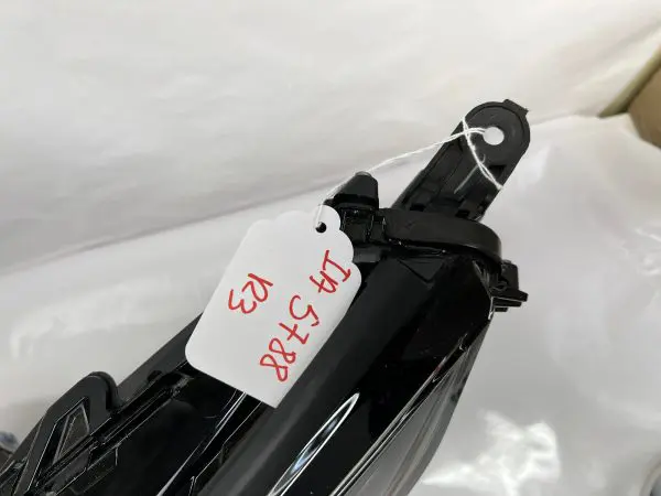 2020 2021 2022 2023 TOYOTA HIGHLANDER LED FRONT LEFT OEM HEADLIGHT 101008A06J - Image 3