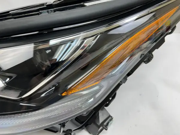 2020 2021 2022 2023 TOYOTA HIGHLANDER LED FRONT LEFT OEM HEADLIGHT 101008A06J - Image 7