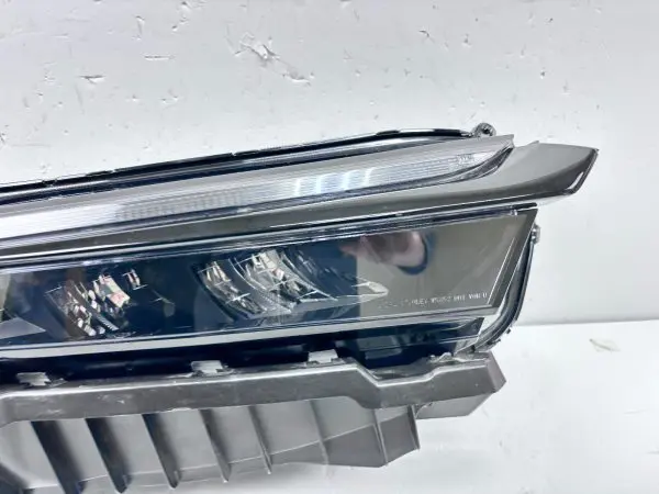 NICE ALL TABS  2023 2024 2025 HONDA CRV FULL LED FRONT RIGHT HEADLIGHT - Image 10