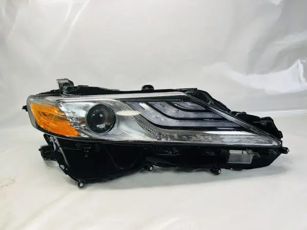 2018 2019 2020 2021 2022 2023 TOYOTA CAMRY FULL LED FRONT RIGHT OEM HEADLIGHT