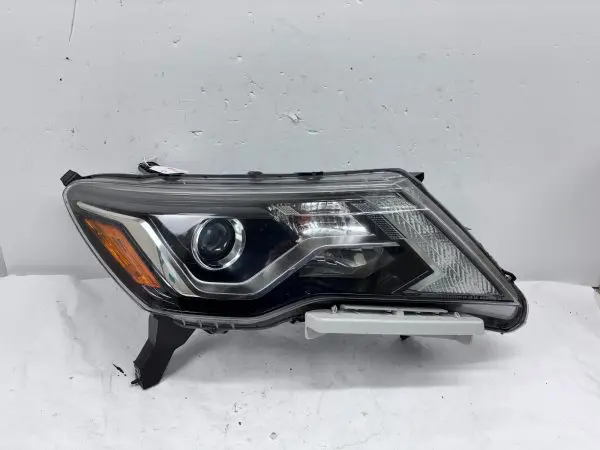 2017 2018 2019 2020 NISSAN PATHFINDER HALOGEN FRONT RIGHT OEM HEADLIGHT