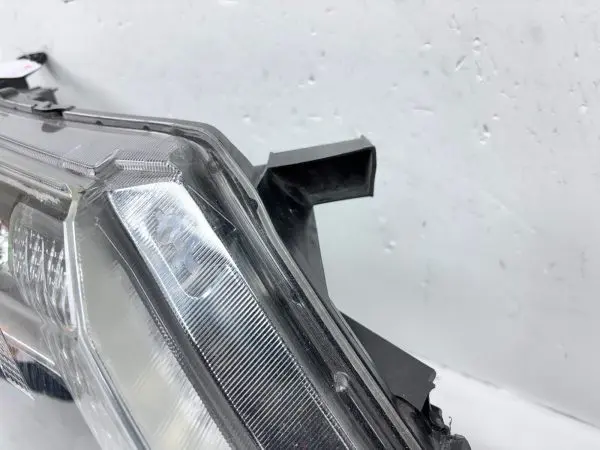 2017 2018 2019 2020 NISSAN PATHFINDER HALOGEN FRONT RIGHT OEM HEADLIGHT - Image 6