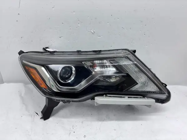 2017 2018 2019 2020 NISSAN PATHFINDER HALOGEN FRONT RIGHT OEM HEADLIGHT - Image 2
