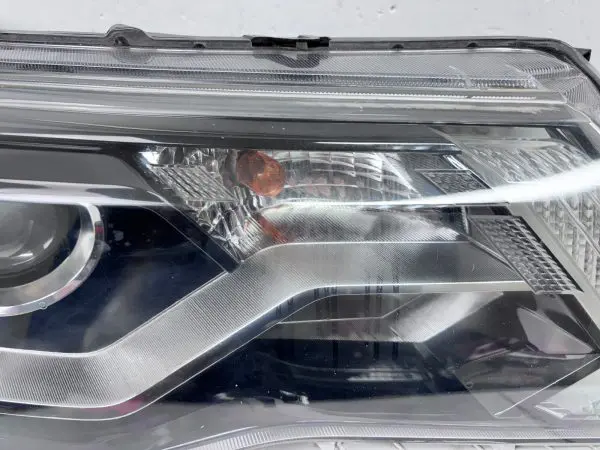 2017 2018 2019 2020 NISSAN PATHFINDER HALOGEN FRONT RIGHT OEM HEADLIGHT - Image 8