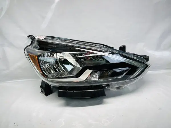 OEM 2016 2017 2018 2019 NISSAN SENTRA HALOGEN FRONT RIGHT HEADLIGHT 26010-3YU0A