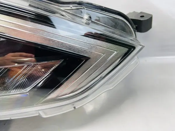 OEM 2016 2017 2018 2019 NISSAN SENTRA HALOGEN FRONT RIGHT HEADLIGHT 26010-3YU0A - Image 2