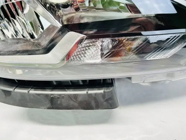 OEM 2016 2017 2018 2019 NISSAN SENTRA HALOGEN FRONT RIGHT HEADLIGHT 26010-3YU0A - Image 4