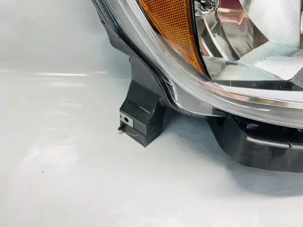 OEM 2016 2017 2018 2019 NISSAN SENTRA HALOGEN FRONT RIGHT HEADLIGHT 26010-3YU0A - Image 6