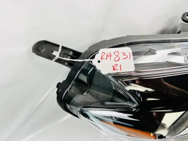 OEM 2016 2017 2018 2019 NISSAN SENTRA HALOGEN FRONT RIGHT HEADLIGHT 26010-3YU0A - Image 9