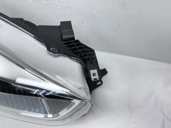 2017 2018 2019 ford escape halogen led front right oem headlight gj5413w029bf - Image 5