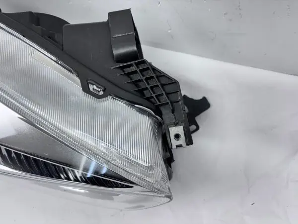 2017 2018 2019 ford escape halogen led front right oem headlight gj5413w029bf - Image 6
