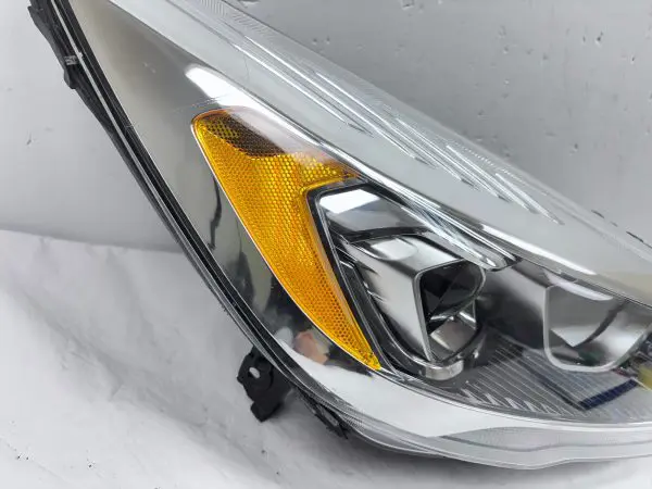 2017 2018 2019 ford escape halogen led front right oem headlight gj5413w029bf - Image 14