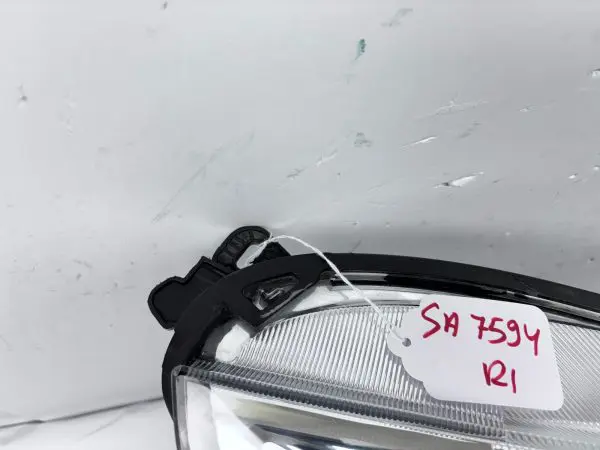2017 2018 2019 ford escape halogen led front right oem headlight gj5413w029bf - Image 18