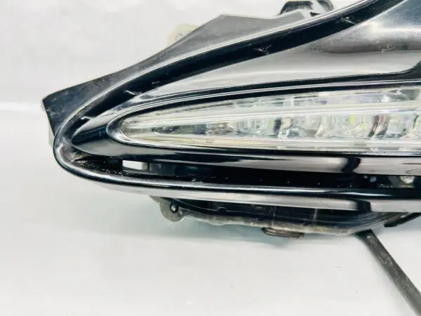 2017 2018 2019 TOYOTA COROLLA LED FRONT LEFT OEM FOG LIGHT DAYTIME RUNNING LIGHT - Image 4