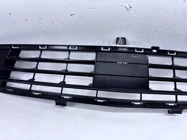 OEM 2020 2021 2022 2023 2024 cadillac xt5 Lower front Bumper grille 84776042 - Image 6