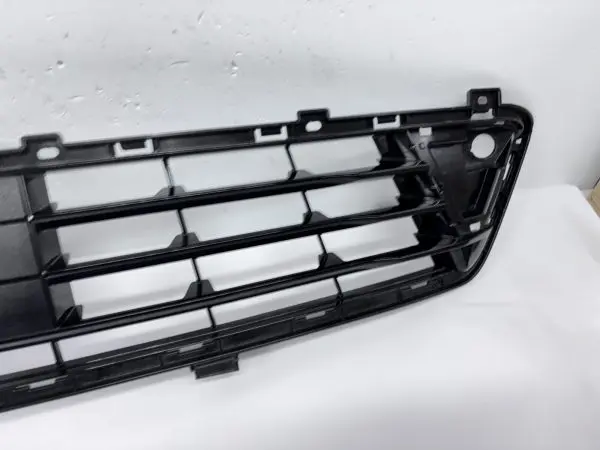 OEM 2020 2021 2022 2023 2024 cadillac xt5 Lower front Bumper grille 84776042 - Image 14