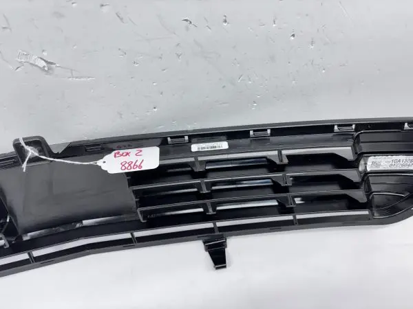 OEM 2020 2021 2022 2023 2024 cadillac xt5 Lower front Bumper grille 84776042 - Image 17