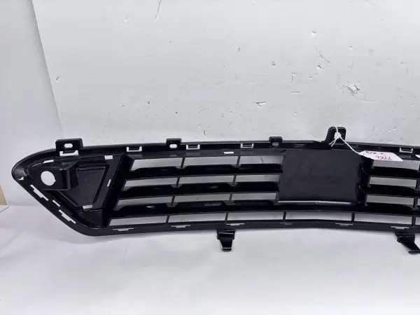 OEM 2020 2021 2022 2023 2024 cadillac xt5 Lower front Bumper grille 84776042 - Image 20