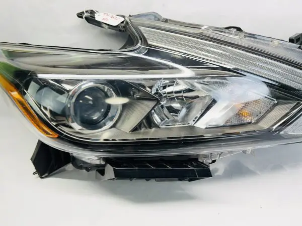 ⭐️ ALL TABS 2016 2017 2018 NISSAN ALTIMA HALOGEN RIGHT OEM HEADLIGHT DARK BEZEL - Image 4