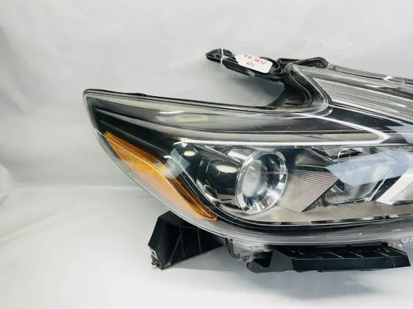 ⭐️ ALL TABS 2016 2017 2018 NISSAN ALTIMA HALOGEN RIGHT OEM HEADLIGHT DARK BEZEL - Image 5