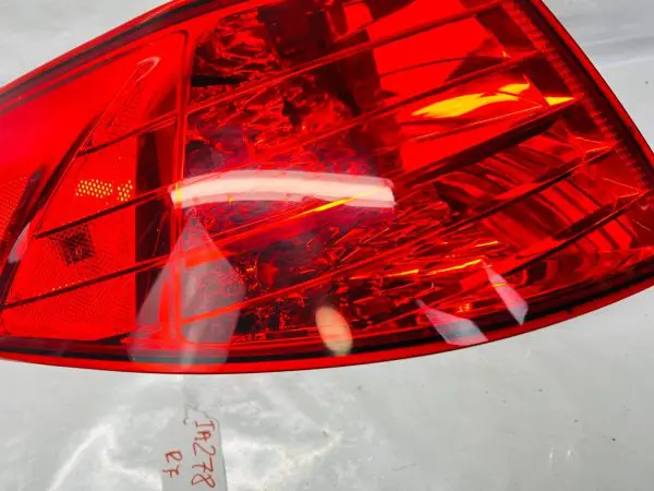 92401-4C  2011 2012 2013 KIA OPTIMA REAR LEFT OEM TAIL LIGHT - Image 5