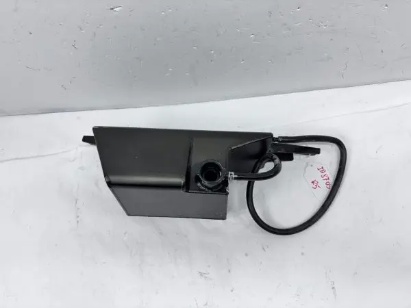 Aluminum Coolant Overflow Reservoir Tank For Nissan Skyline GTR R35 2009-2014