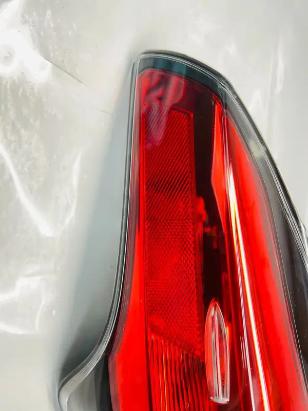 815600R6100 2016 2017 2018 TOYOTA RAV4 REAR LEFT OEM TAIL LIGHT - Image 8