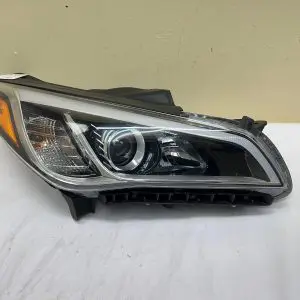 NICE 92102-C2000 2015 2016 2017 HYUNDAI SONATA HALOGEN FRONT RIGHT OEM HEADLIGHT