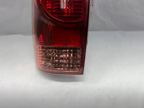 mint 2005-2012 2013 2014 2015 toyota tacoma halogen rear left oem tail light - Image 3