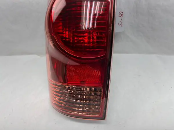 mint 2005-2012 2013 2014 2015 toyota tacoma halogen rear left oem tail light - Image 4