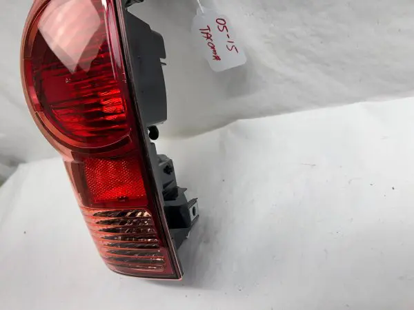 mint 2005-2012 2013 2014 2015 toyota tacoma halogen rear left oem tail light - Image 8